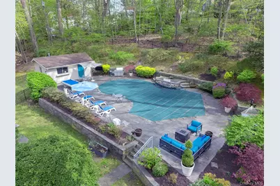 7 Southeast Road, Sands Point, NY 11050 - Photo 38