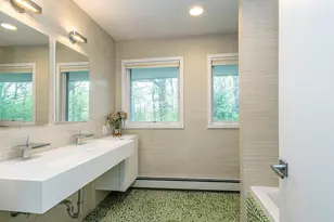 7 SE Rd, Sands Point, NY 11050 - Photo 26