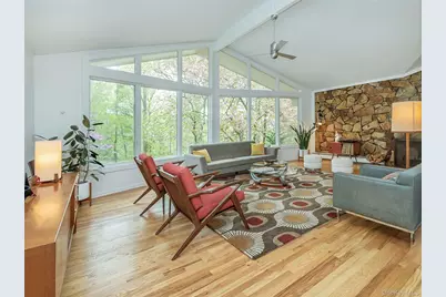 7 Southeast Road, Sands Point, NY 11050 - Photo 10