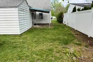 256 Curtis Ave, Carle Place, NY 11514 - Photo 4
