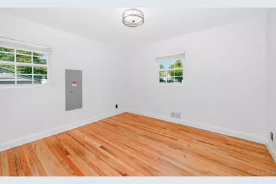 344 Atlantic Avenue, Bay Shore, NY 11706 - Photo 18