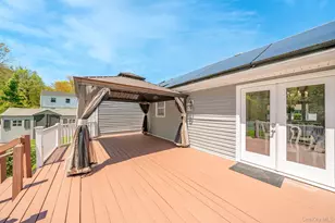 344 Atlantic Ave, Bay Shore, NY 11706 - Photo 2