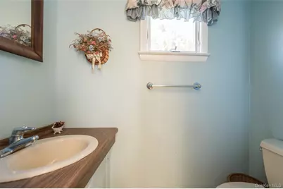 3905 Greentree Drive, Oceanside, NY 11572 - Photo 6
