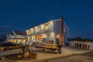 2689 Riverside Ave, Seaford, NY 11783 - Photo 2