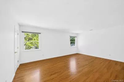 983 Palmer Avenue, Mamaroneck, NY 10543 - Photo 12