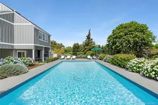 4 Meadow Ln, Westhampton Beach, NY 11978 - Photo 16
