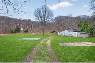 196 Vineyard Avenue, Highland, NY 12528 - Photo 38