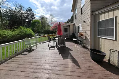 278 Cherry Lane, Suffern, NY 10901 - Photo 22