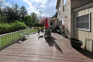 278 Cherry Ln, Suffern, NY 10901 - Photo 22