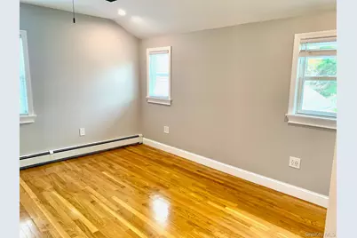 435 Middle Road, Riverhead, NY 11901 - Photo 10