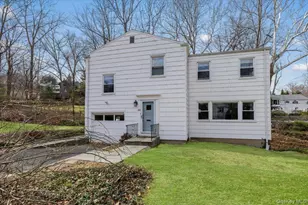 111 Spier Rd, Scarsdale, NY 10583 - Photo 2