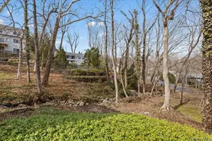 111 Spier Rd, Scarsdale, NY 10583 - Photo 32