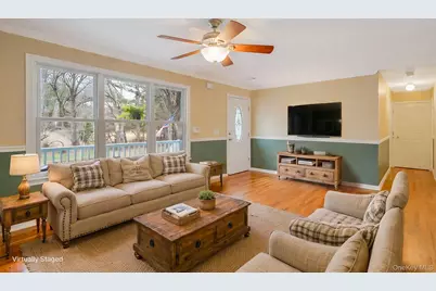 168 Brookfield Avenue, Center Moriches, NY 11934 - Photo 6