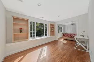 9 Arista Ct, Dix Hills, NY 11746 - Photo 32