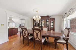 9 Arista Ct, Dix Hills, NY 11746 - Photo 20