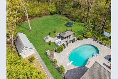 9 Arista Court, Dix Hills, NY 11746 - Photo 40