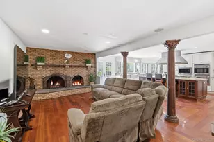 9 Arista Ct, Dix Hills, NY 11746 - Photo 16