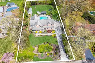 9 Arista Ct, Dix Hills, NY 11746 - Photo 4