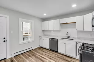 44 Glenwood Ave, Poughkeepsie, NY 12603 - Photo 4