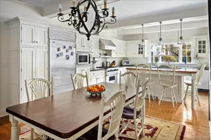 16 Middle Dr, Manhasset, NY 11030 - Photo 10