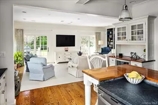 16 Middle Dr, Manhasset, NY 11030 - Photo 12