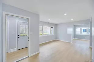 207 August Rd, North Babylon, NY 11703 - Photo 4