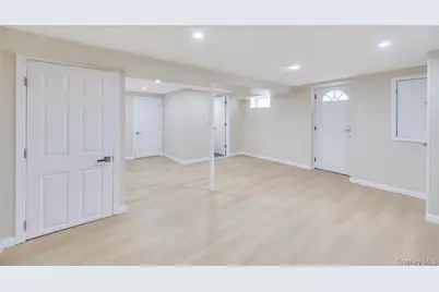 207 August Road, North Babylon, NY 11703 - Photo 20