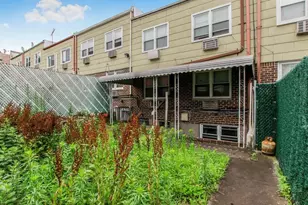 240-21 68th Ave, Little Neck, NY 11362 - Photo 24