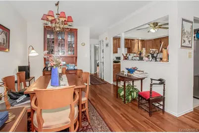 24021 68th Avenue #10, Little Neck, NY 11362 - Photo 6