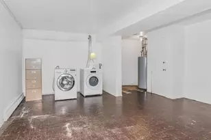 240-21 68th Ave, Little Neck, NY 11362 - Photo 20