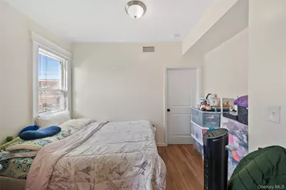 2710 Lurting Avenue, Bronx, NY 10469 - Photo 24