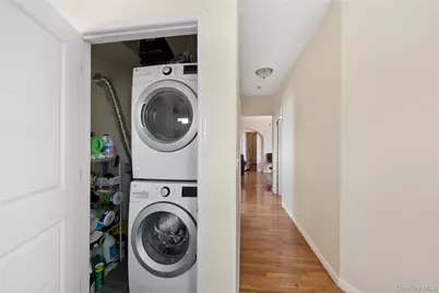 2710 Lurting Avenue, Bronx, NY 10469 - Photo 30