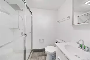 2710 Lurting Ave, Bronx, NY 10469 - Photo 8