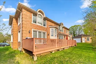 8 Wesey Ct, Great Neck, NY 11024 - Photo 38
