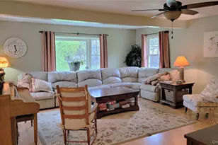 32 Old Rte 199, Red Hook, NY 12571 - Photo 4