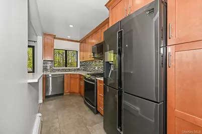 2221 Palmer Avenue #3R, New Rochelle, NY 10801 - Photo 8