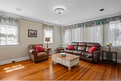 1 Pembroke Street, New Rochelle, NY 10801 - Photo 10