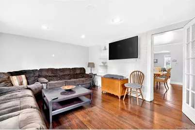 307 Hollywood Avenue, Tuckahoe, NY 10707 - Photo 18