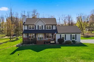 16 Fawn Ct, Middletown, NY 10940 - Photo 2