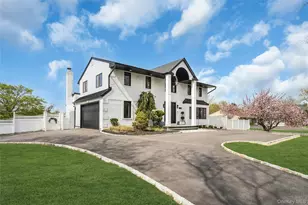 25 Quintree Ln, Melville, NY 11747 - Photo 4
