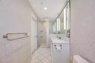 1 Portico Ct, Great Neck, NY 11021 - Photo 30