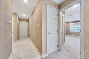 1 Portico Ct, Great Neck, NY 11021 - Photo 6