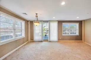 1 Portico Ct, Great Neck, NY 11021 - Photo 12