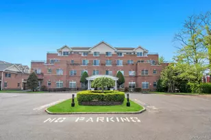 1 Portico Ct, Great Neck, NY 11021 - Photo 1