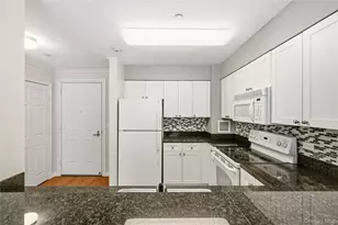 300 Mamaroneck Ave, White Plains, NY 10604 - Photo 18