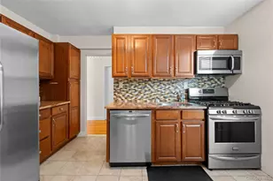 67-30 Clyde St, Forest Hills, NY 11375 - Photo 18