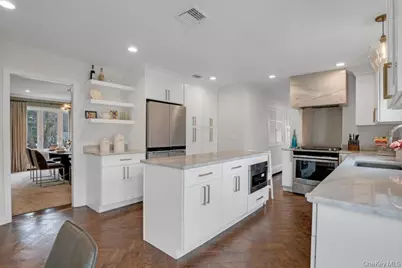 21 Elmridge Drive, Scarsdale, NY 10583 - Photo 12