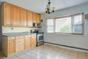 50 Gleaner Ln, Levittown, NY 11756 - Photo 6