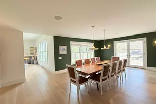 323 Division St, Sag Harbor, NY 11963 - Photo 6