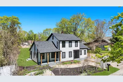 485 Long Island Avenue, Medford, NY 11763 - Photo 2
